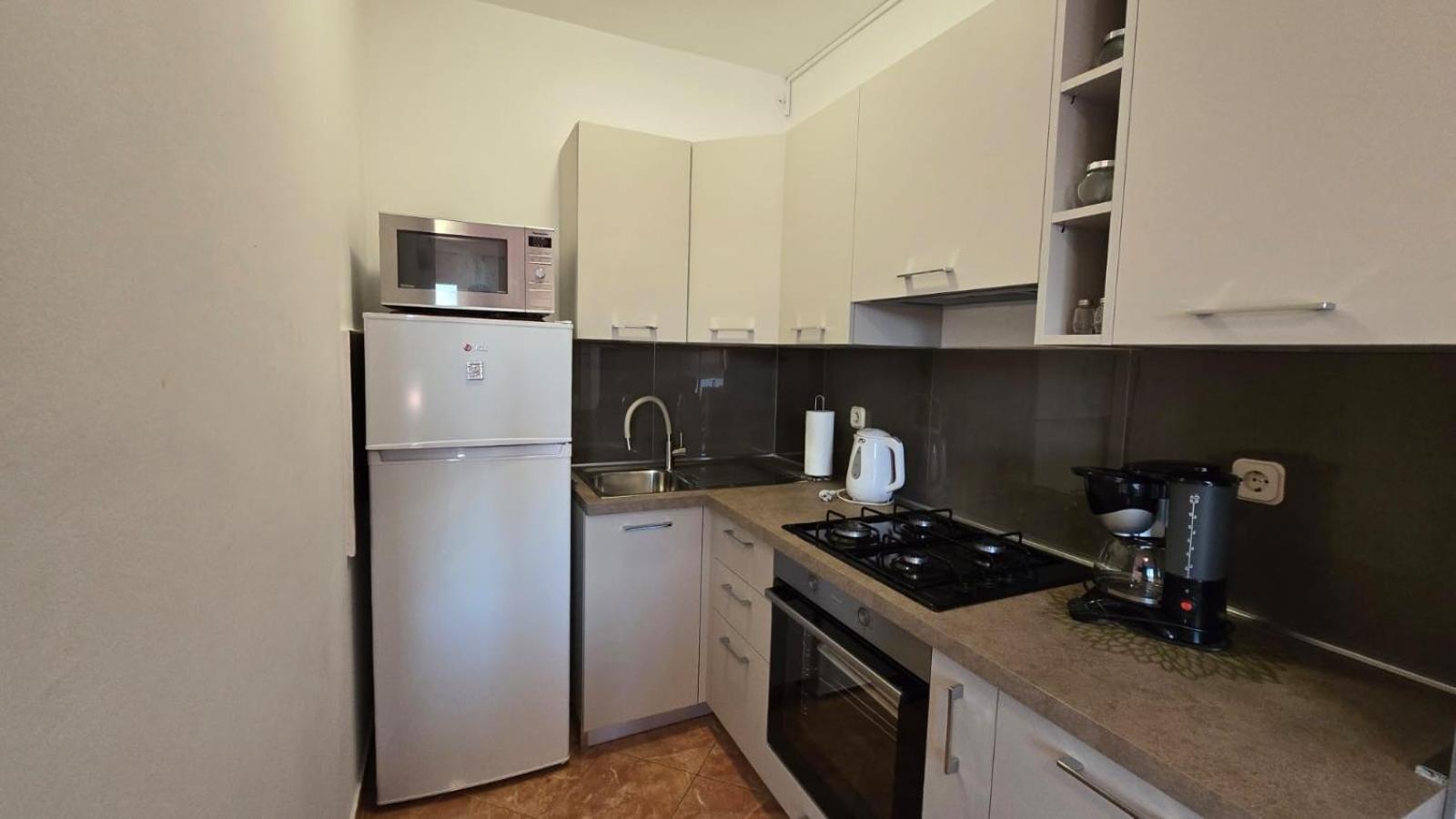 Studio Apartment Ljubica For 2 Persons 150M From The Beach Poreč Kültér fotó