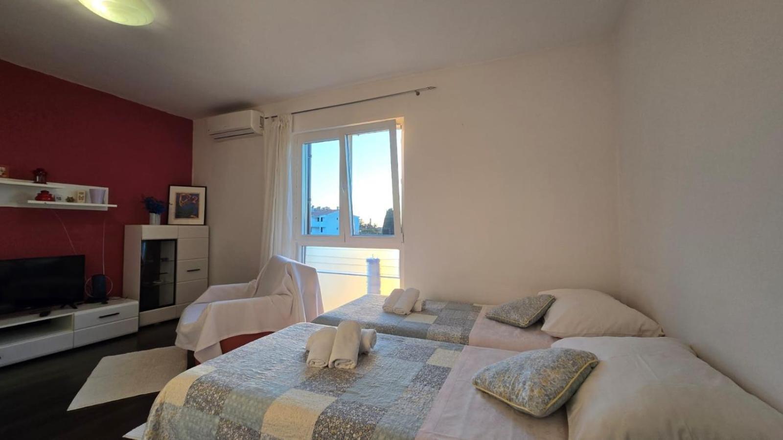 Studio Apartment Ljubica For 2 Persons 150M From The Beach Poreč Kültér fotó