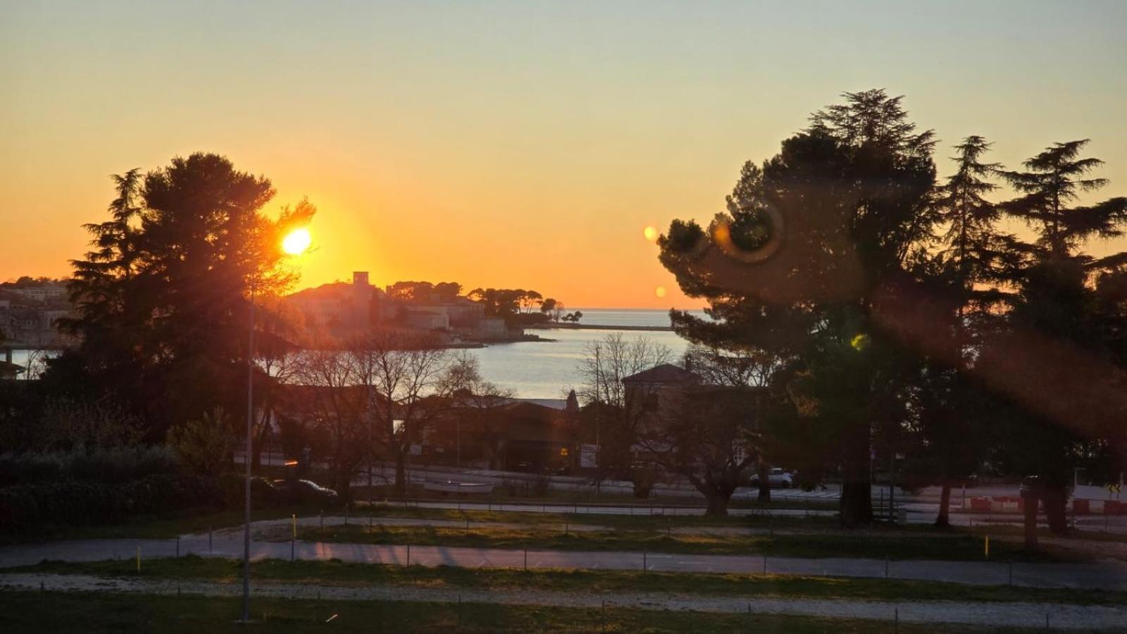 Studio Apartment Ljubica For 2 Persons 150M From The Beach Poreč Kültér fotó