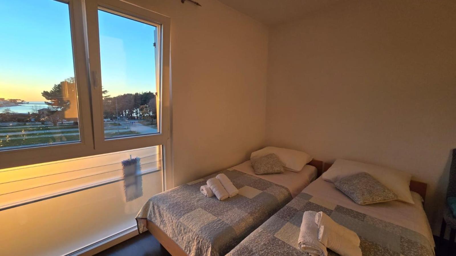 Studio Apartment Ljubica For 2 Persons 150M From The Beach Poreč Kültér fotó